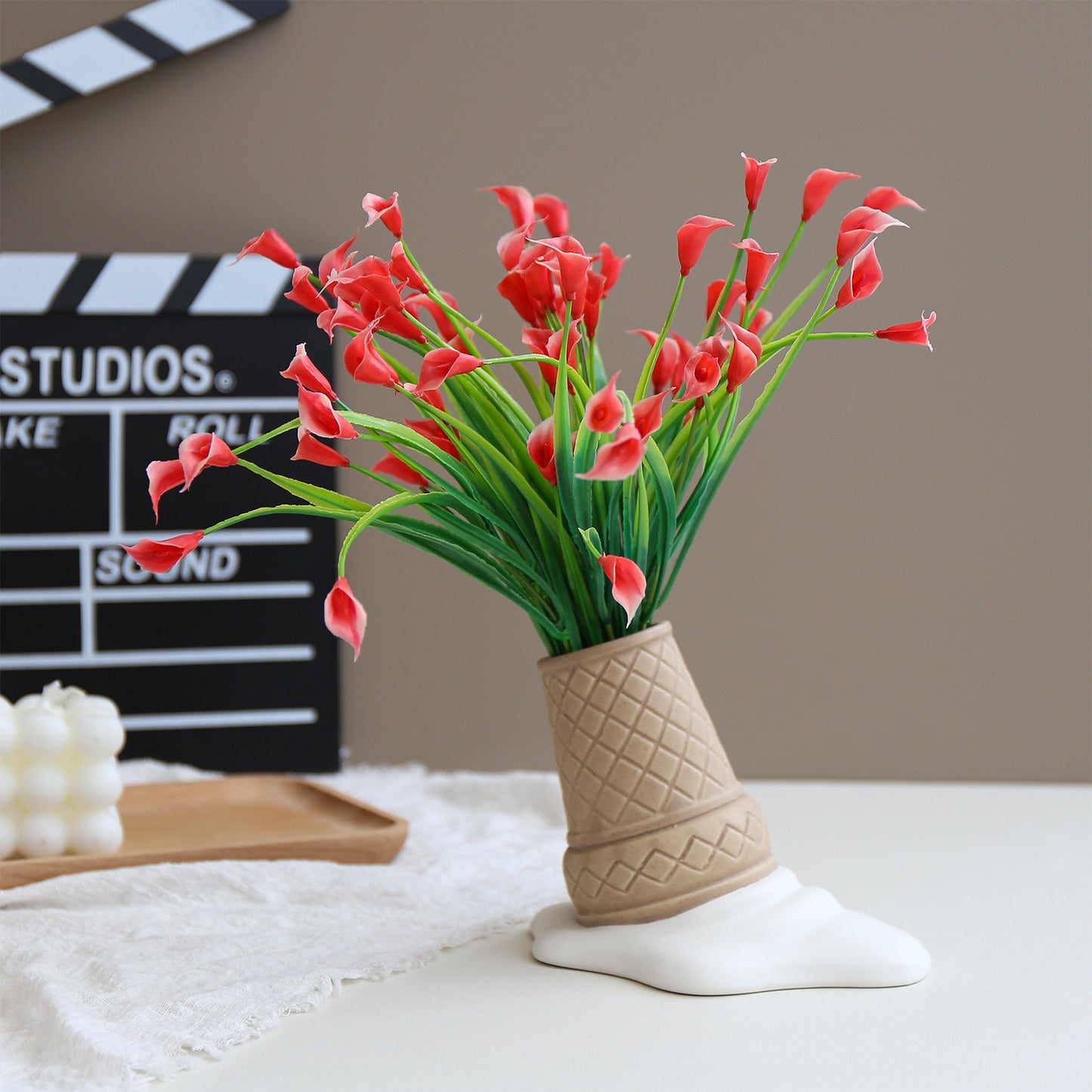 Creative Ice Cream Shaped Ceramic Vase